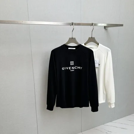 ジバンシィ パーカー