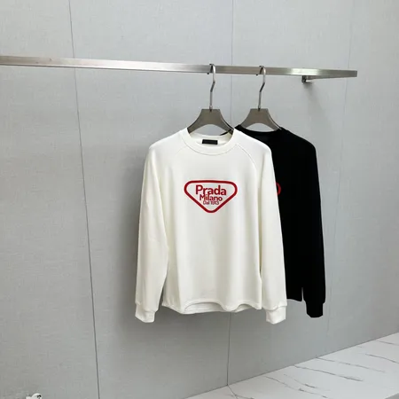 プラダ パーカー