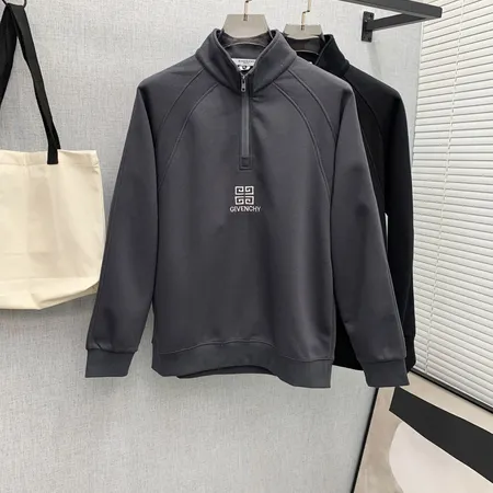 ジバンシィ パーカー