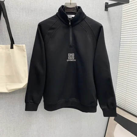 ジバンシィ パーカー