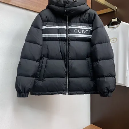 グッチ ダウンジャケット