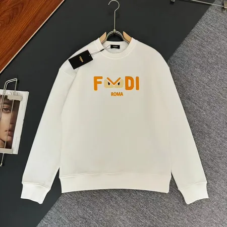 フェンディ パーカー