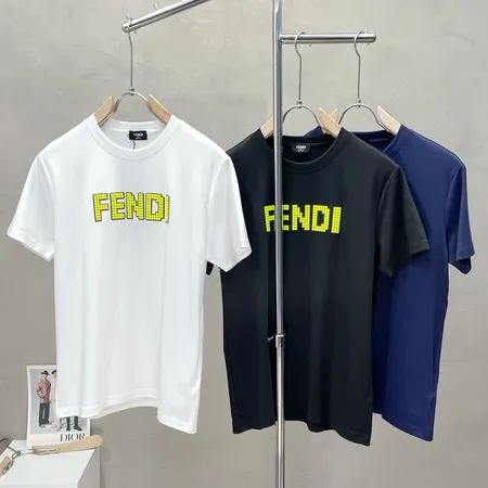 フェンディ Tシャツ