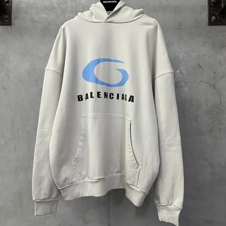 バレンシアガ パーカー