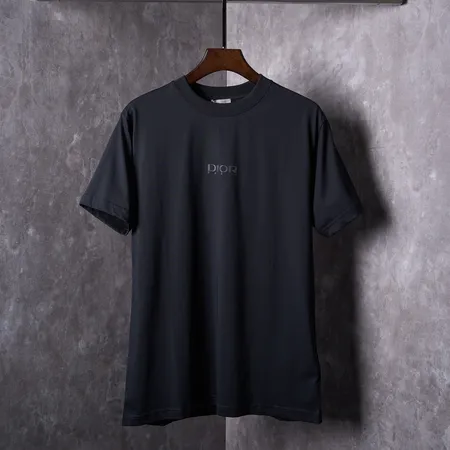 プラダ Tシャツ