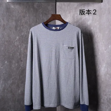 ミュウミュウ Tシャツ