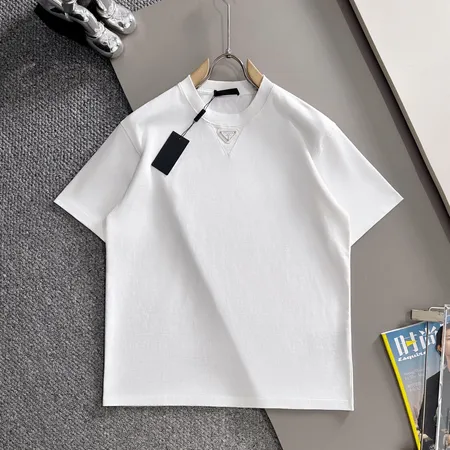 プラダ Tシャツ