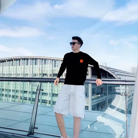 エルメス パーカー