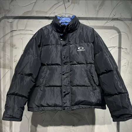 バレンシアガ ダウンジャケット