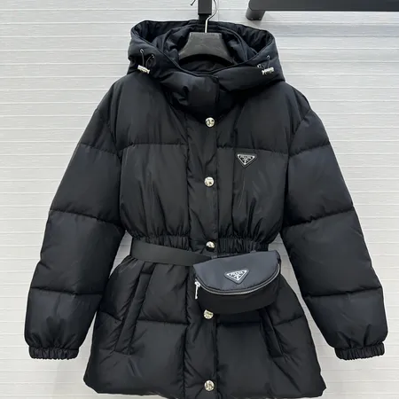 プラダ ダウンジャケット