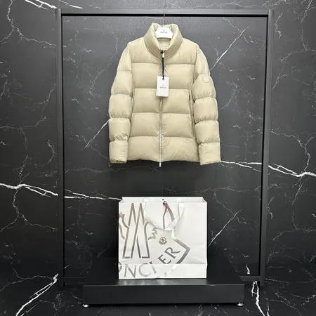 モンクレール ダウンジャケット