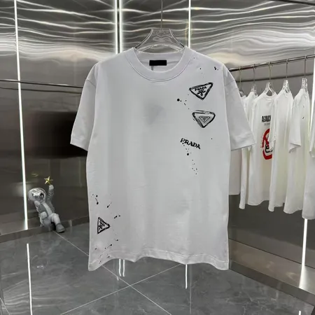 プラダ Tシャツ