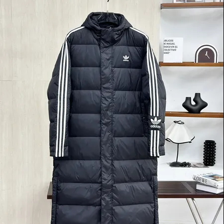 アディダス ダウンジャケット