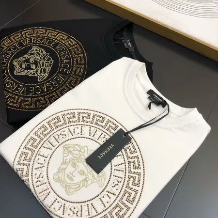 ヴェルサーチ パーカー