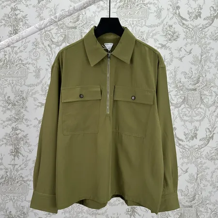 オフホワイト シャツ