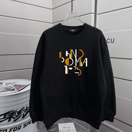 フェンディ パーカー