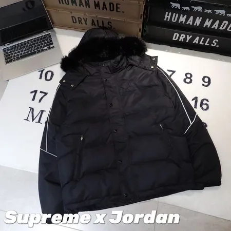 エアジョーダン ダウンジャケット