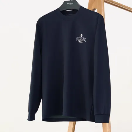 プラダ パーカー