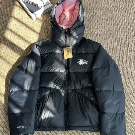 ステューシー ダウンジャケット