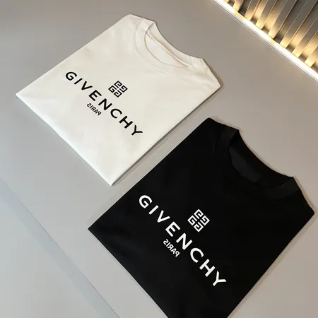 ジバンシィ Tシャツ