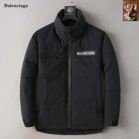 バレンシアガ ダウンジャケット