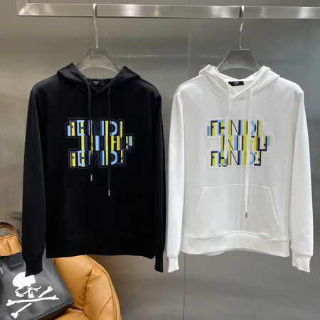 フェンディ パーカー