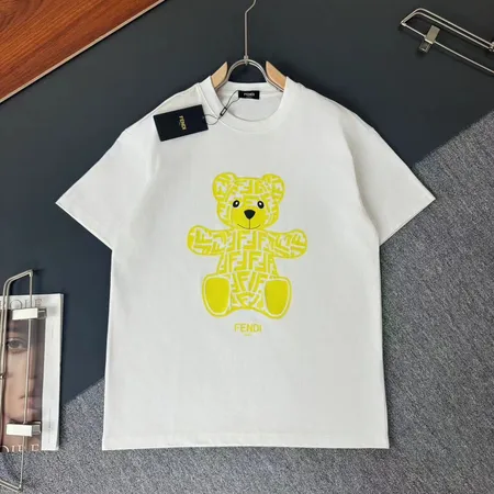 フェンディ Tシャツ
