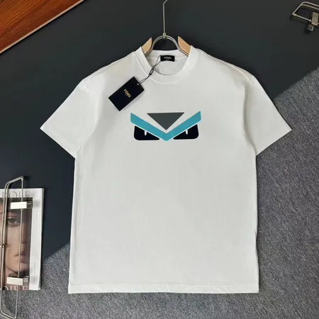 フェンディ Tシャツ