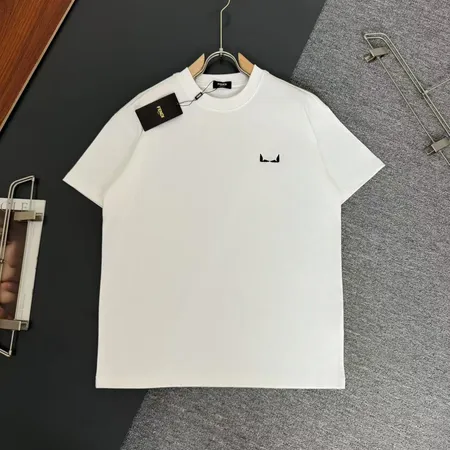 フェンディ Tシャツ