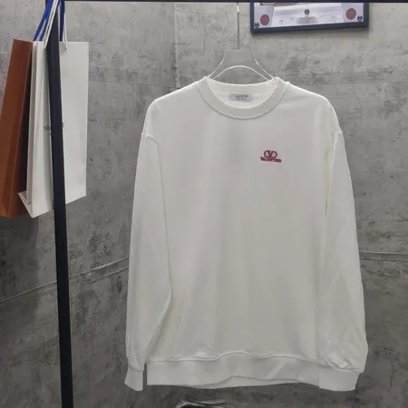 ヴァレンティノ パーカー