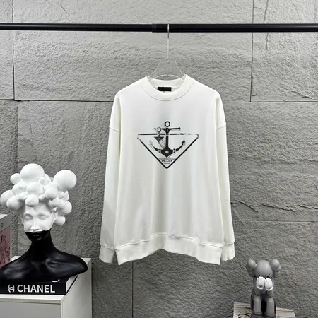 プラダ パーカー