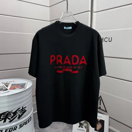 プラダ Tシャツ