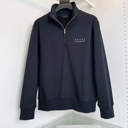 プラダ パーカー