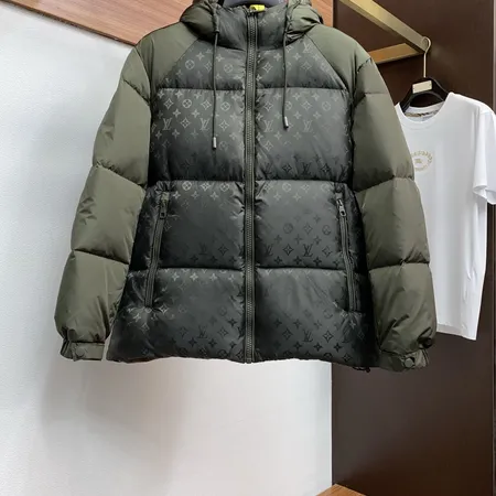 エルメス ダウンジャケット