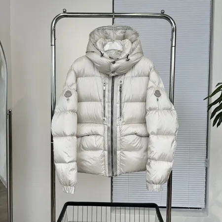 モンクレール ダウンジャケット