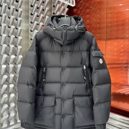 モンクレール ダウンジャケット