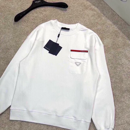 プラダ パーカー