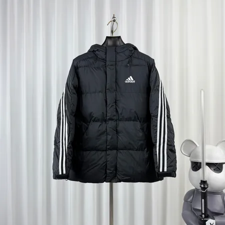 アディダス ダウンジャケット
