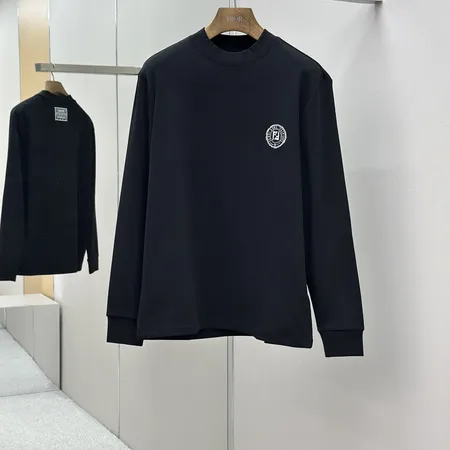 フェンディ Tシャツ