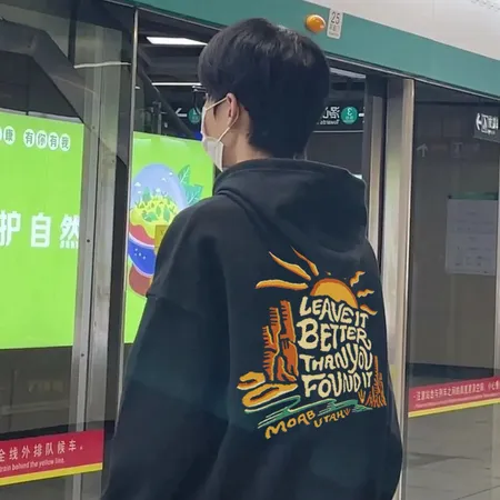 ノースフェイス パーカー