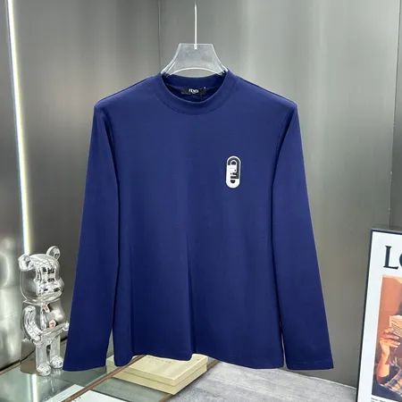 フェンディ Tシャツ