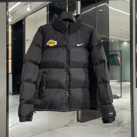 ナイキ ダウンジャケット
