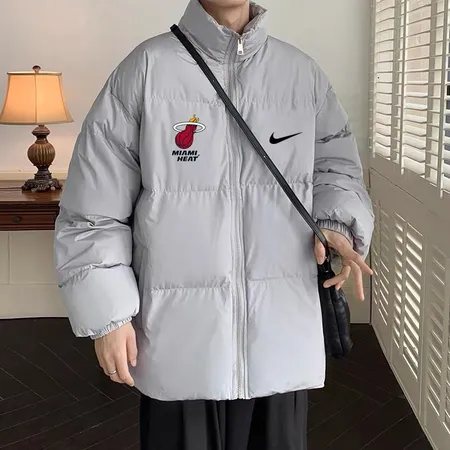 ナイキ ダウンジャケット