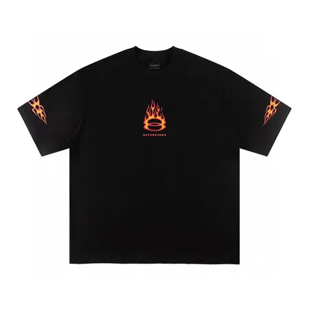 バレンシアガ Tシャツ