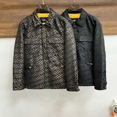 コーチ ダウンジャケット