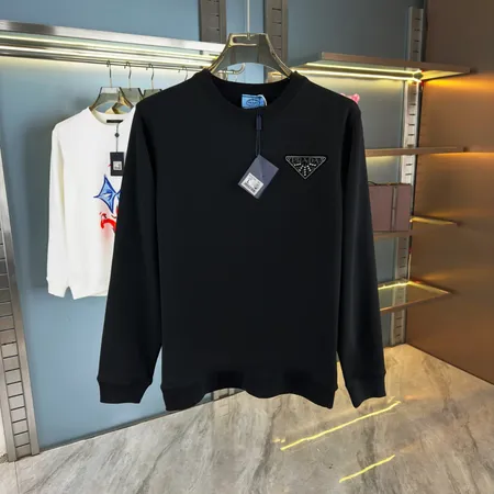 プラダ パーカー