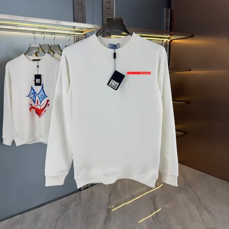 プラダ パーカー