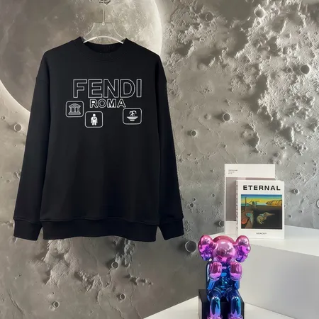 フェンディ パーカー