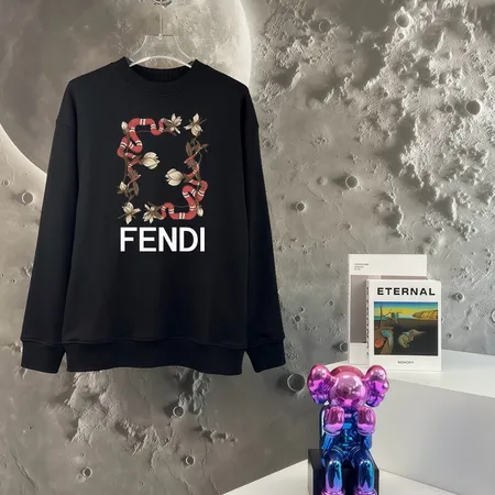 フェンディ パーカー