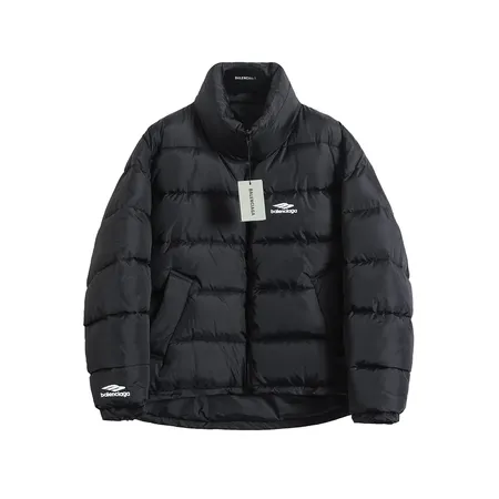 バレンシアガ ダウンジャケット